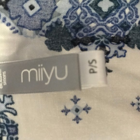 Pyjama set - Picture 2 of 2